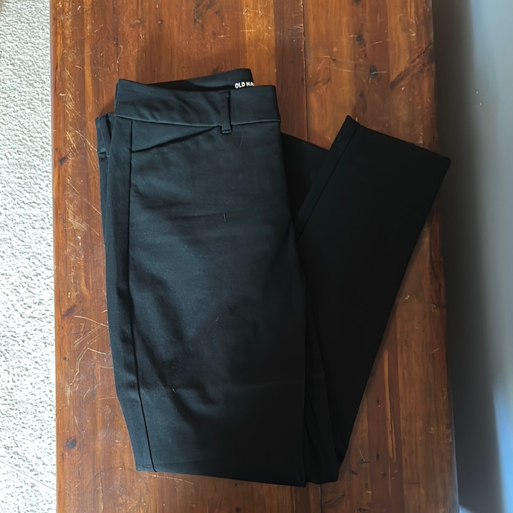 Old Navy Pixie Skinny